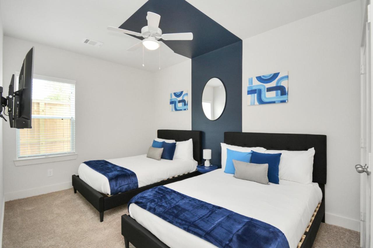 Casa Azure - New Modern 3 Bedroom Med Center, Nrg, Uh Houston Dış mekan fotoğraf